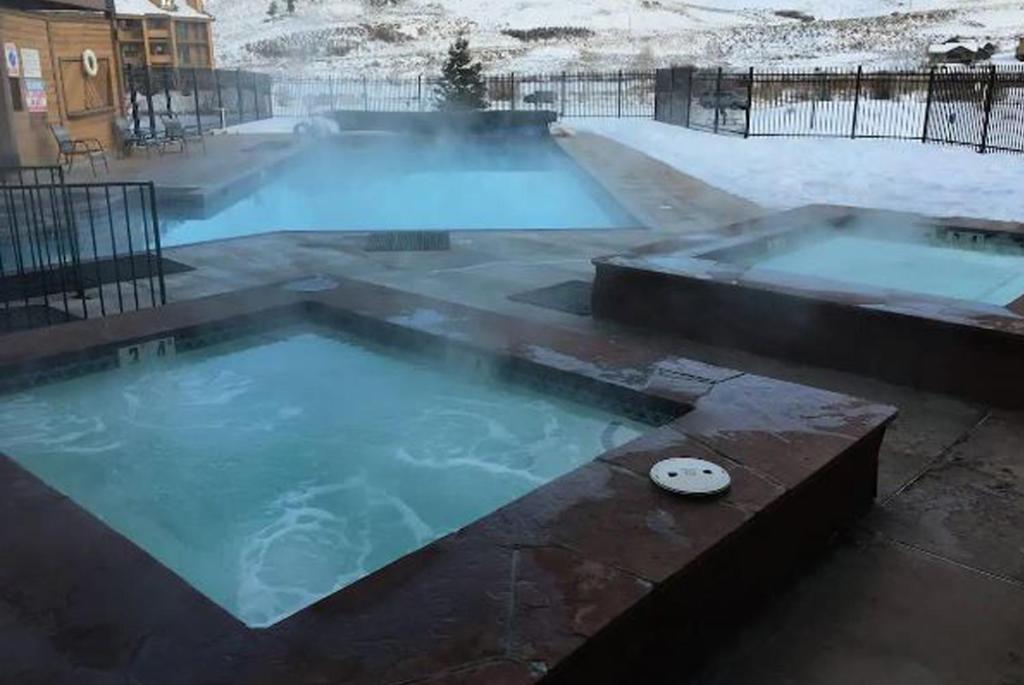 K-Suite-Mt View-Resort-Pool-Hot Tub-Near Rmnp & Wp グランビー エクステリア 写真